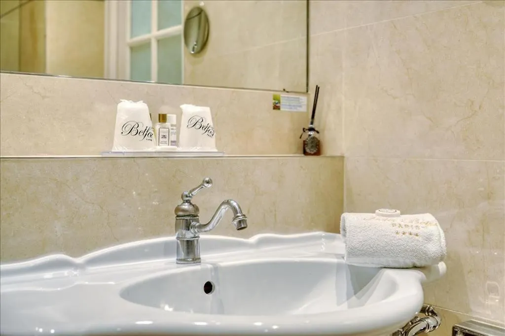 Apartamento French Luxury - Luxe A La Francaise - Arc Of Triumph París 0*,